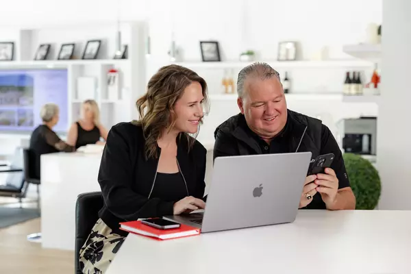 Shop - Advisor and Client.jpg