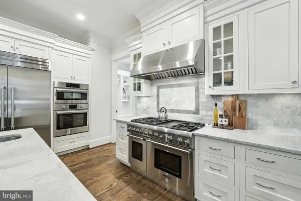 6434 NOBLE DR, Mclean, VA 22101