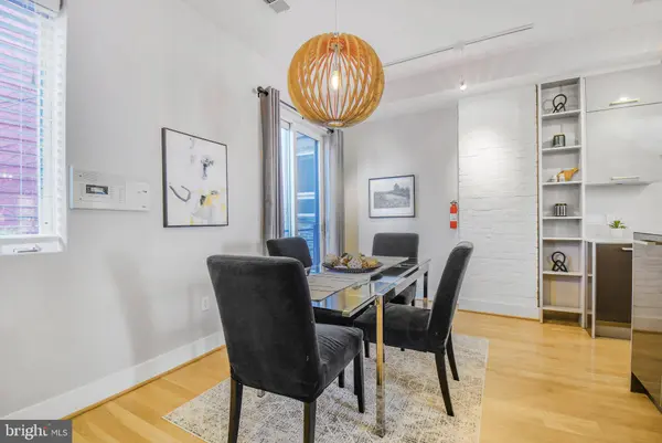1538 SWANN ST NW, Washington, DC 20009