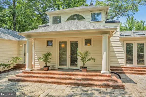 926 SAIGON RD, Mclean, VA 22102