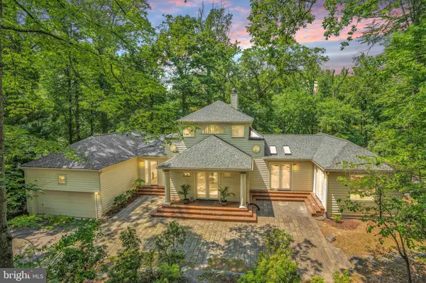 926 SAIGON RD, Mclean, VA 22102