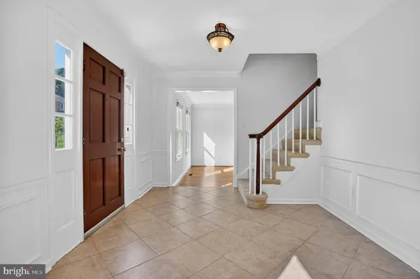7705 ZULIMA CT, Bethesda, MD 20817