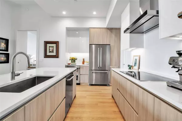 301 QUAY COMMONS #503, Sarasota, FL 34236