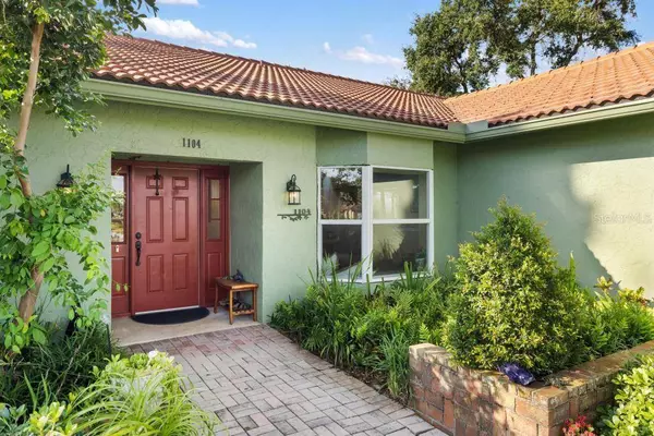 1104 SORRENTO WOODS BLVD, Nokomis, FL 34275