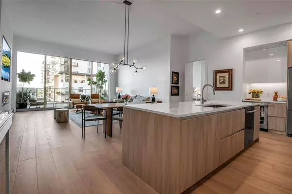 301 QUAY COMMONS #503, Sarasota, FL 34236