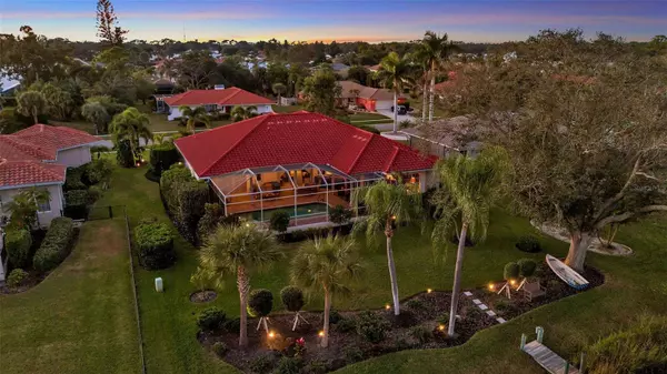 1076 RUISDAEL CIR, Nokomis, FL 34275