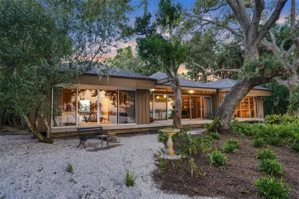 7535 MIDNIGHT PASS RD, Sarasota, FL 34242