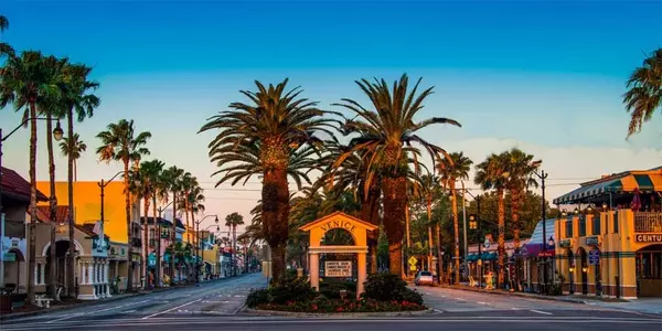 Why We Love Summer in Venice, Florida