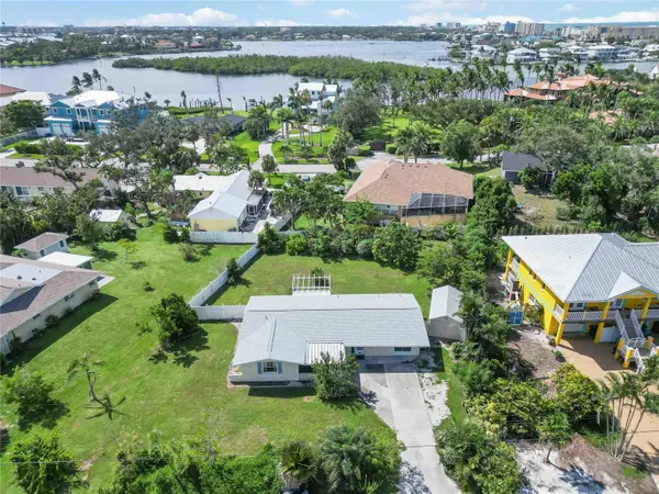 509 PALM AVE, Nokomis, FL 34275