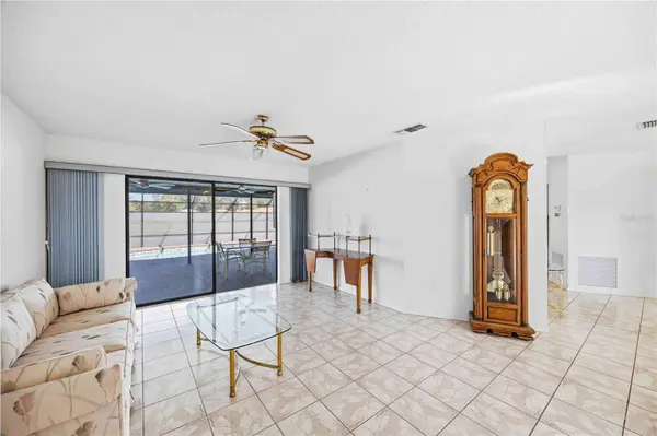 114 WOODINGHAM DR, Venice, FL 34292