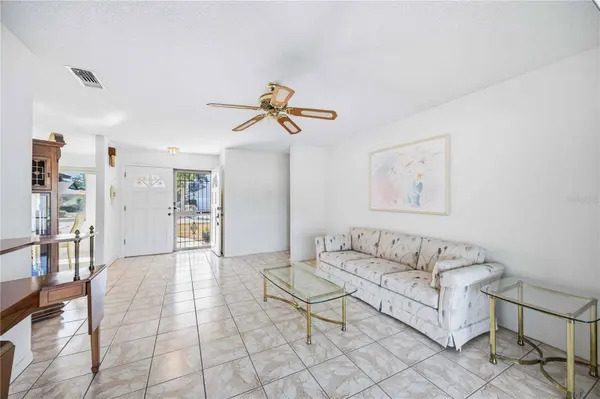 114 WOODINGHAM DR, Venice, FL 34292