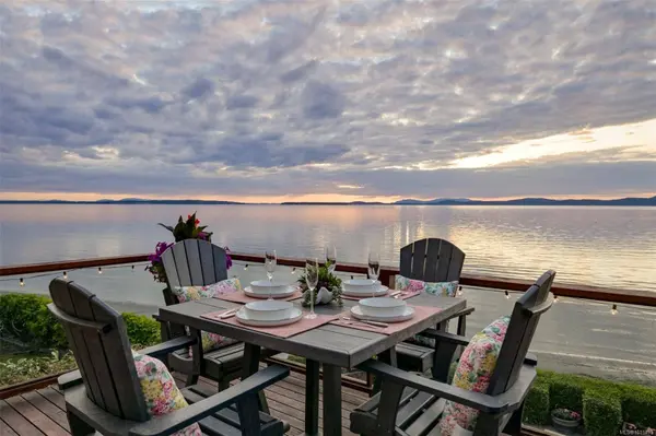 4971 Cordova Bay Rd, Saanich, BC V8Y 2K1