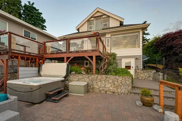 4971 Cordova Bay Rd, Saanich, BC V8Y 2K1