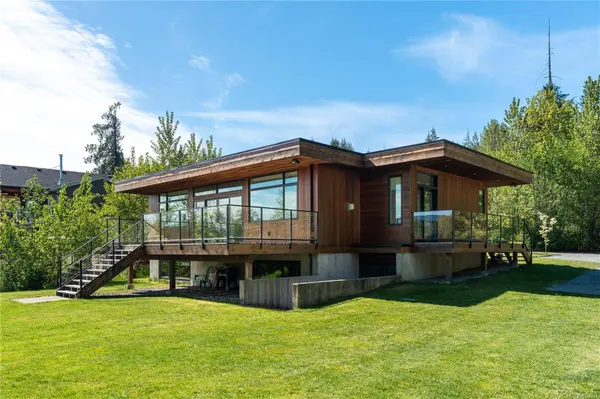 9905 Stin-Qua Rd, Honeymoon Bay, BC V0R 1Y0