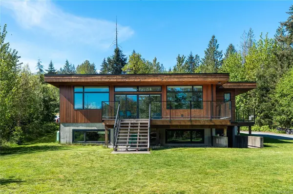 9905 Stin-Qua Rd, Honeymoon Bay, BC V0R 1Y0