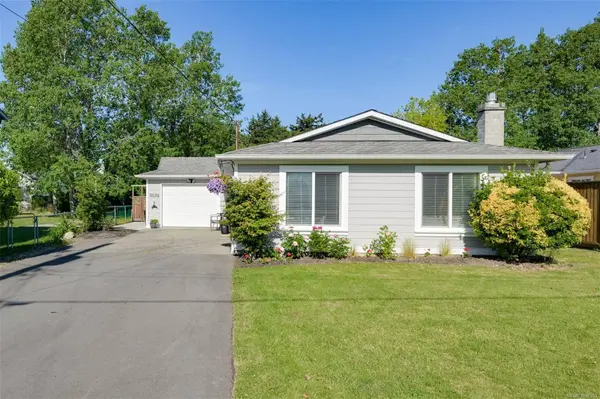 9598 Epco Dr, Sidney, BC V8L 2T2