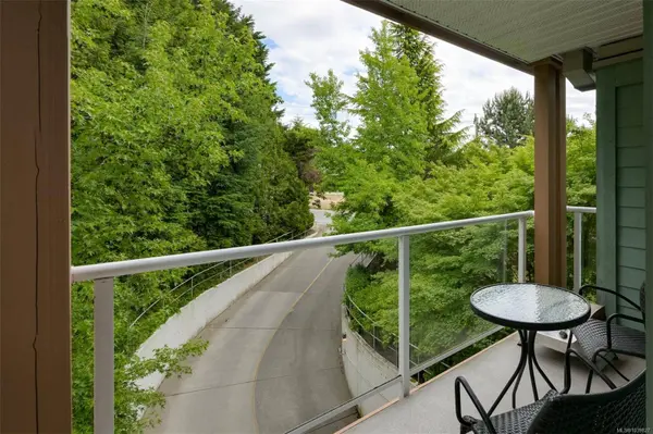 490 Marsett Pl ##306, Saanich, BC V8Z 7G1