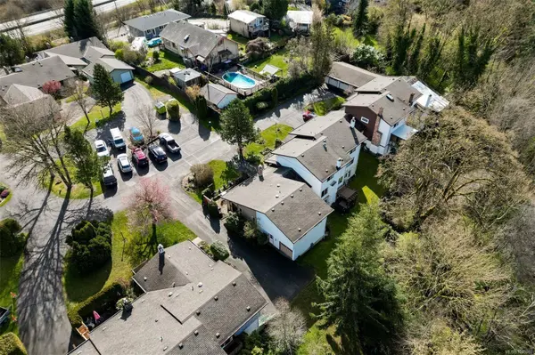 6172 Alington Rd ##12, Duncan, BC V9L 2E9