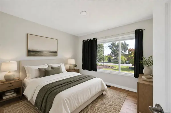 5348 Parker Ave, Saanich, BC V8Y 2M9