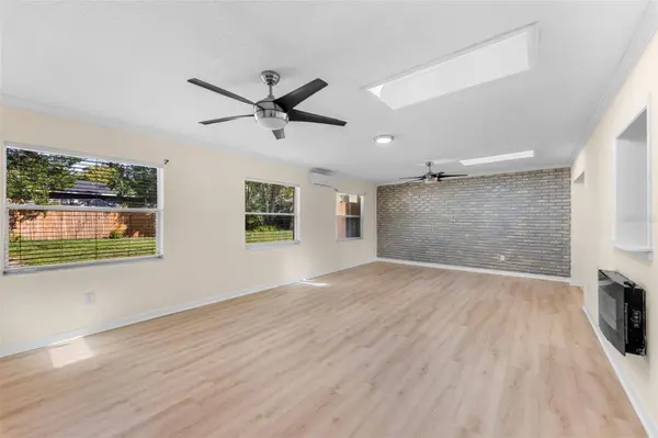 236 ELDORADO DR, Debary, FL 32713