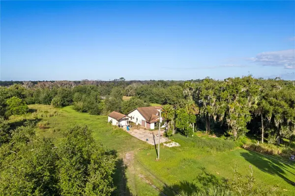 2342 N SINGLETON AVE, Mims, FL 32754