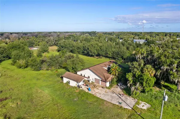 2342 N SINGLETON AVE, Mims, FL 32754