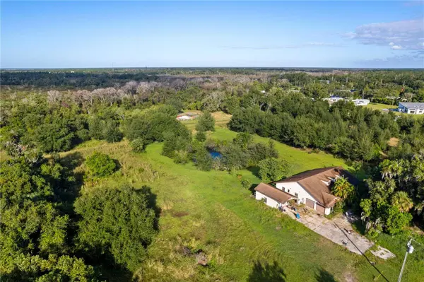 2342 N SINGLETON AVE, Mims, FL 32754