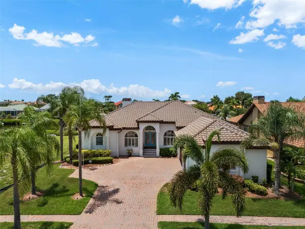 949 ALLEGRO LN, Apollo Beach, FL 33572