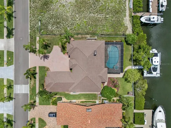 949 ALLEGRO LN, Apollo Beach, FL 33572