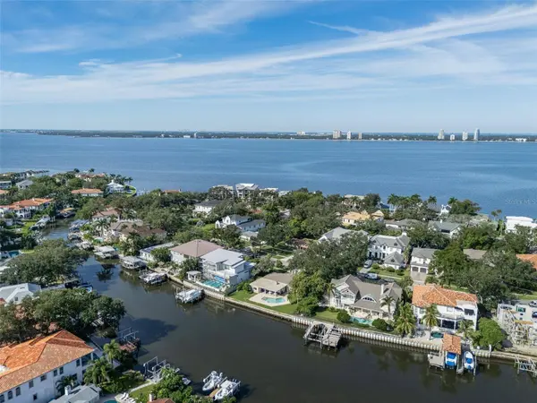 628 RIVIERA DR, Tampa, FL 33606