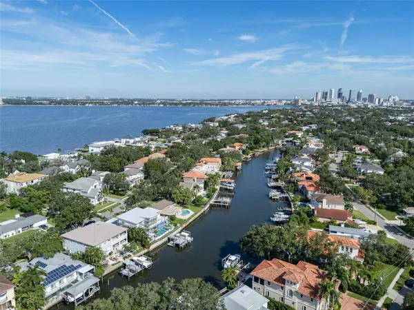 628 RIVIERA DR, Tampa, FL 33606