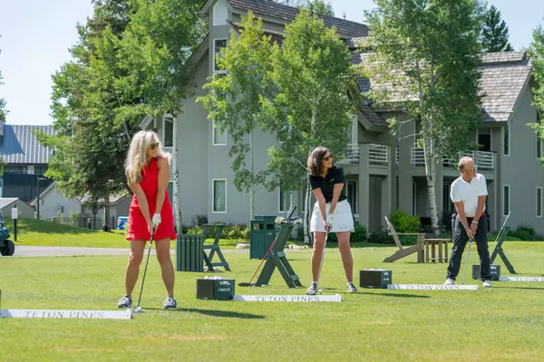 Meet the Luxury Golf Expers ,Nathan Emerson