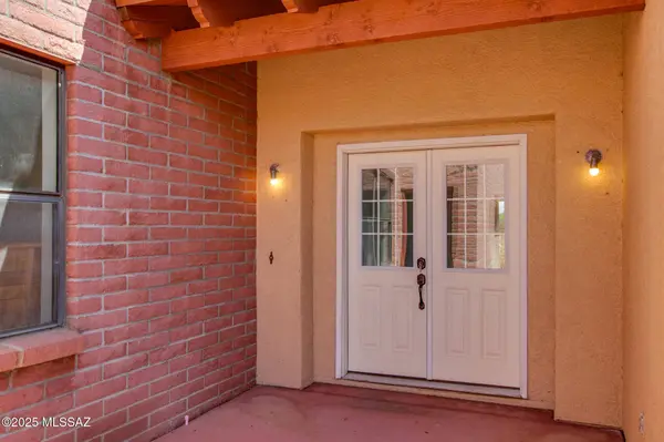 8664 N Bobby Jones Drive, Tucson, AZ 85742