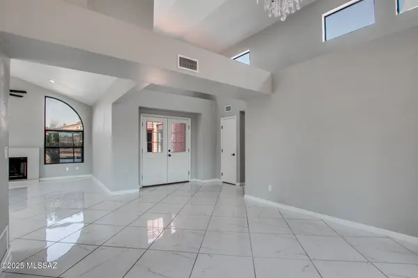 8664 N Bobby Jones Drive, Tucson, AZ 85742