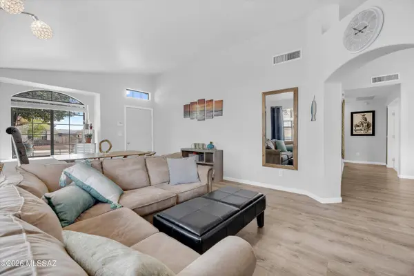 7077 N Avenida Adella, Tucson, AZ 85741