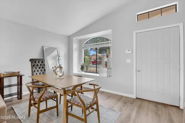 7077 N Avenida Adella, Tucson, AZ 85741