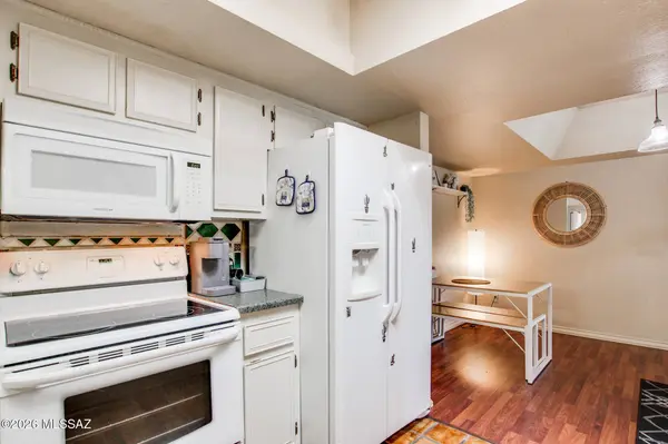 8255 N Oracle Road, Tucson, AZ 85704