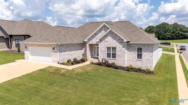 381 Rolling Brook Drive, Rogersville, AL 35652