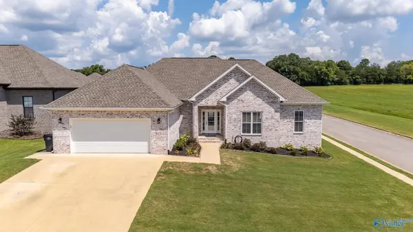 381 Rolling Brook Drive, Rogersville, AL 35652