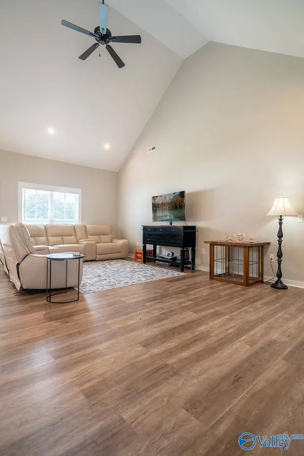 381 Rolling Brook Drive, Rogersville, AL 35652