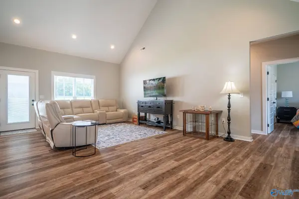 381 Rolling Brook Drive, Rogersville, AL 35652