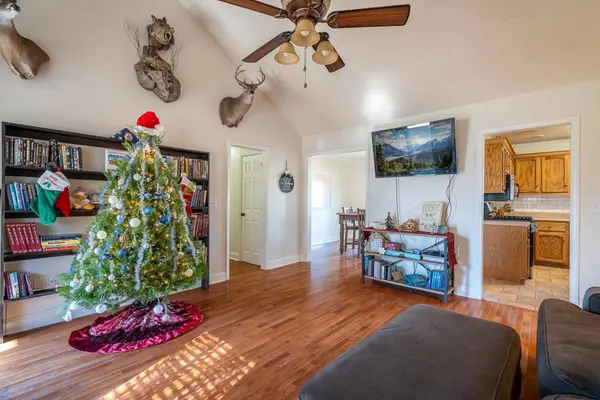 111 Greer Dr, Rogersville, AL 35652