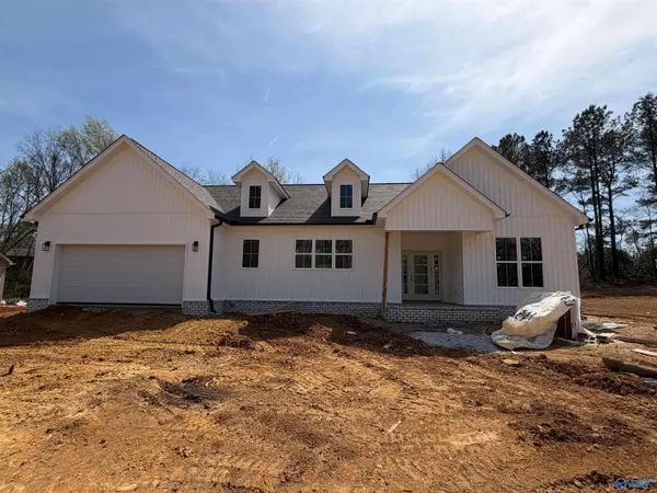 318 Elgin Hills Drive, Rogersville, AL 35652