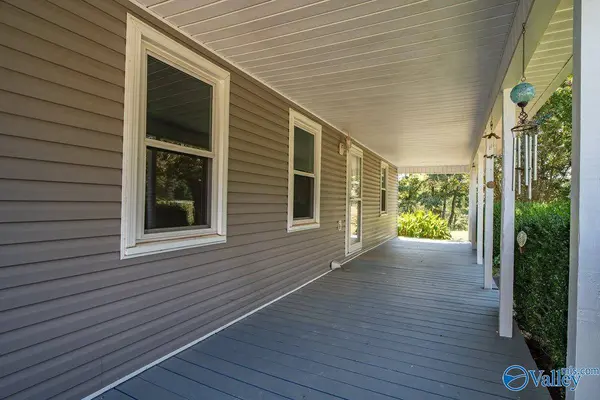 29670 Persimmon Tree Road, Anderson, AL 35610