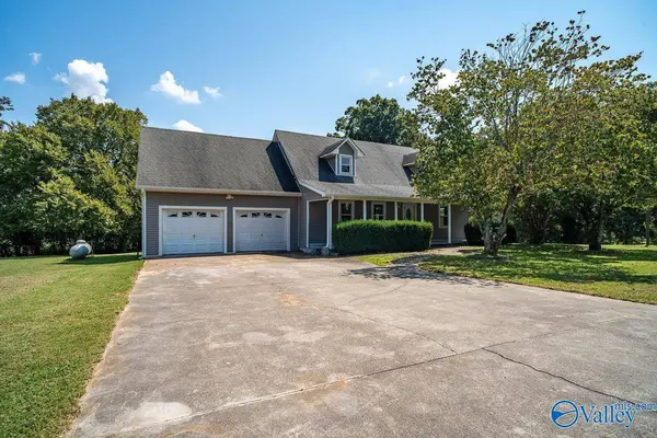 29670 Persimmon Tree Road, Anderson, AL 35610