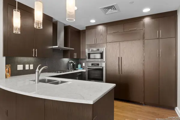 4242 BROADWAY STREET UNIT 1505, San Antonio, TX 78209-6469