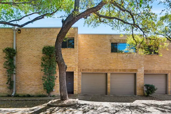 8123 New Braunfels UNIT D, San Antonio, TX 78209