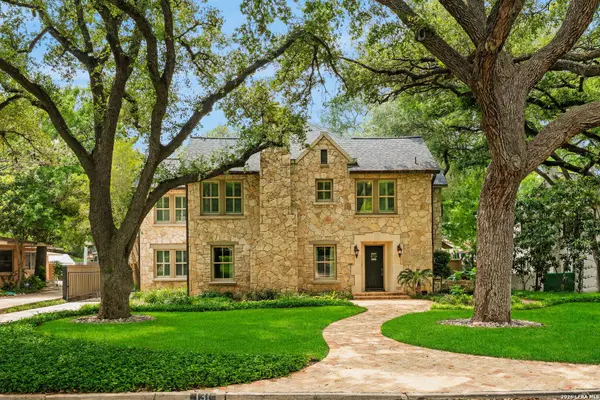 131 PARK HILL DR, San Antonio, TX 78212