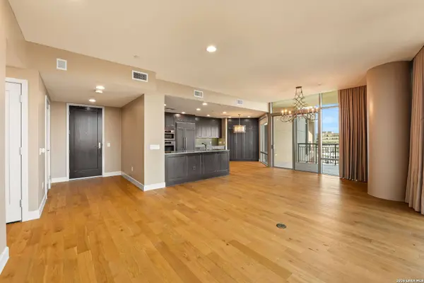 4242 Broadway UNIT UNIT 404, San Antonio, TX 78209