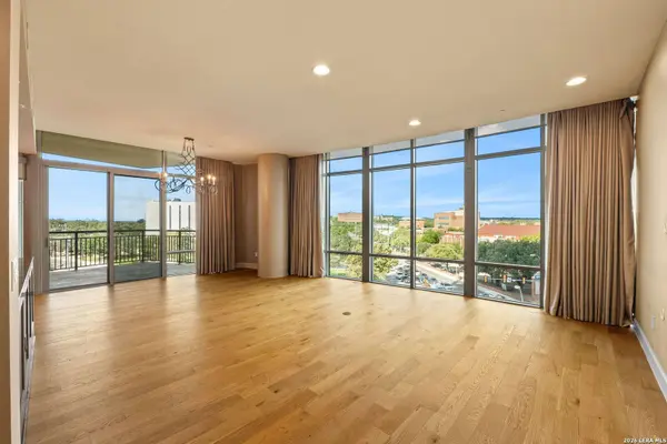 4242 Broadway UNIT UNIT 404, San Antonio, TX 78209